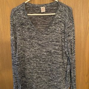 Long sleeve light weight shirt